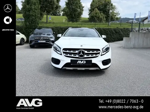 Mercedes-Benz GLA 200