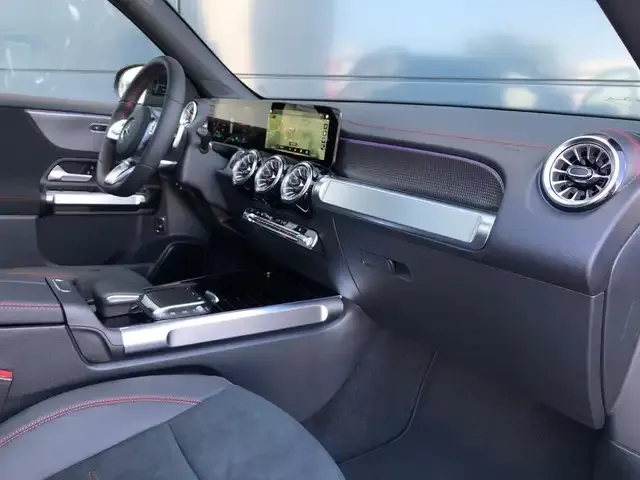 Mercedes-Benz EQB 350