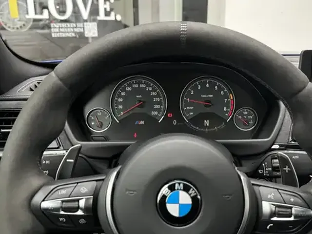 BMW M4