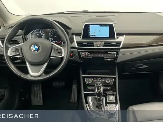 BMW 220