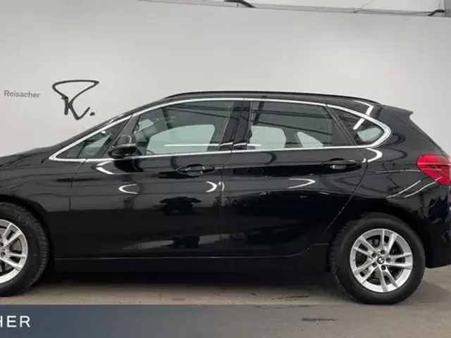 BMW 220