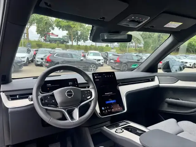 Volvo EX90