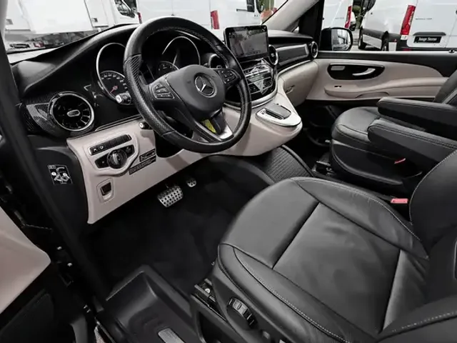Mercedes-Benz V 250