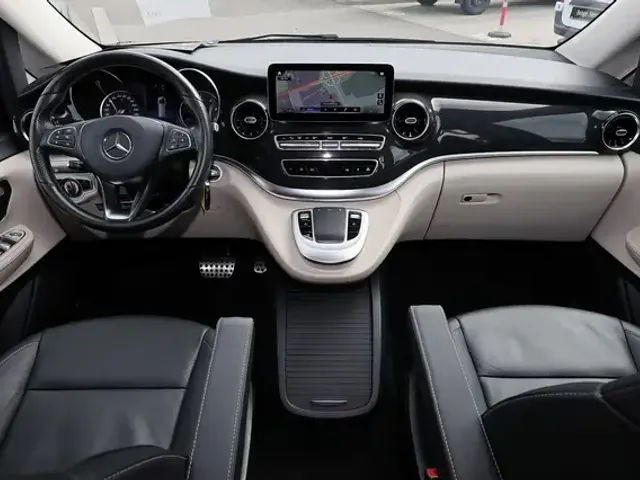 Mercedes-Benz V 250