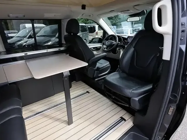 Mercedes-Benz V 250