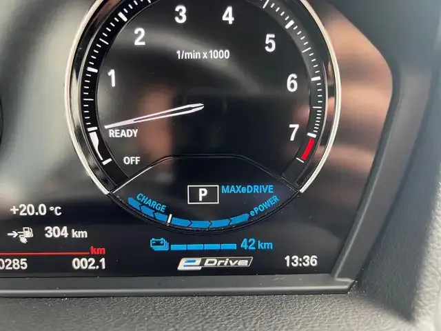 BMW 225
