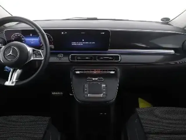 Mercedes-Benz V 220