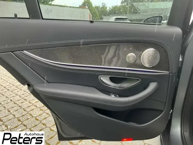Mercedes-Benz E 400
