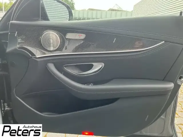 Mercedes-Benz E 400