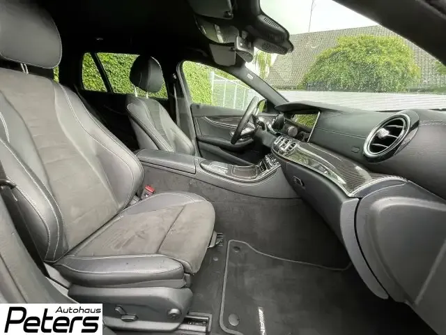 Mercedes-Benz E 400