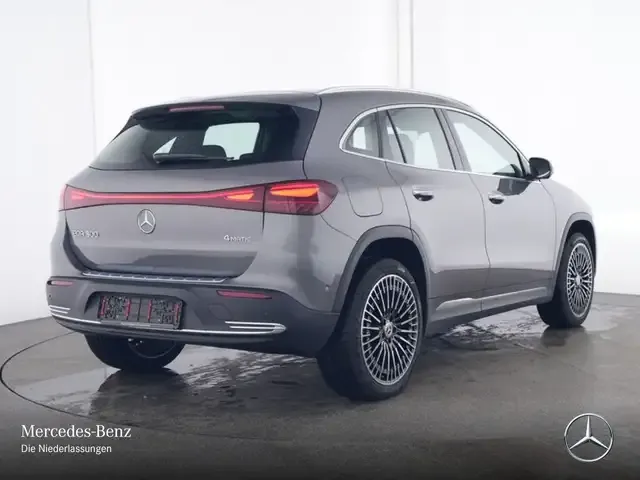 Mercedes-Benz EQA 300