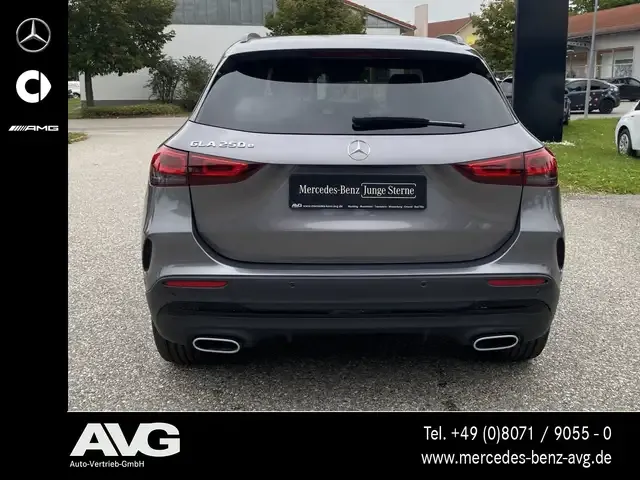 Mercedes-Benz GLA 250