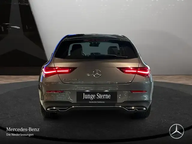 Mercedes-Benz CLA 180