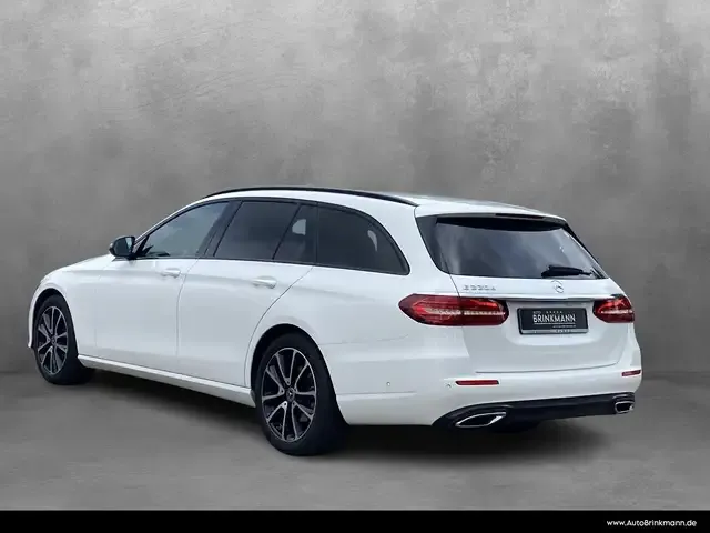 Mercedes-Benz E 220