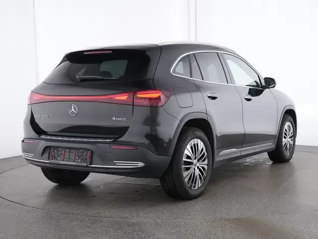 Mercedes-Benz EQA 300