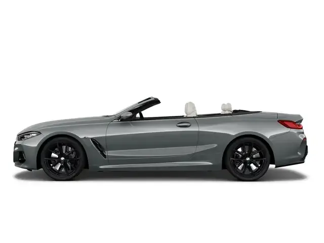 BMW 840