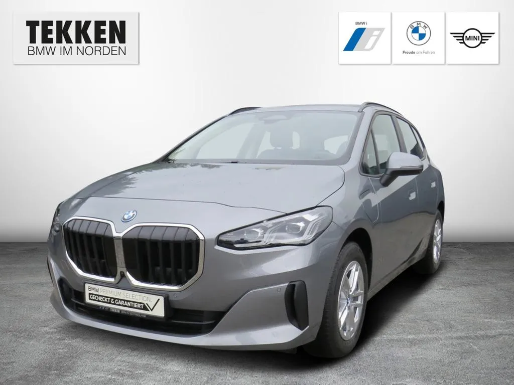 BMW 225