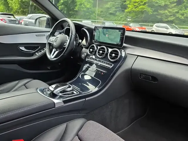 Mercedes-Benz C 200