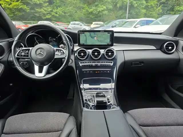 Mercedes-Benz C 200