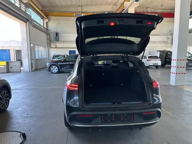Mercedes-Benz EQC 400