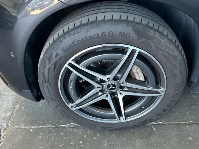 Mercedes-Benz EQC 400