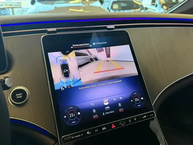 Mercedes-Benz EQE 300