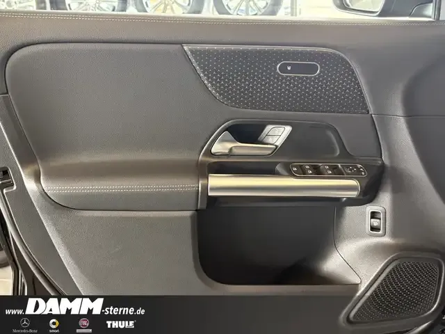 Mercedes-Benz EQA 300