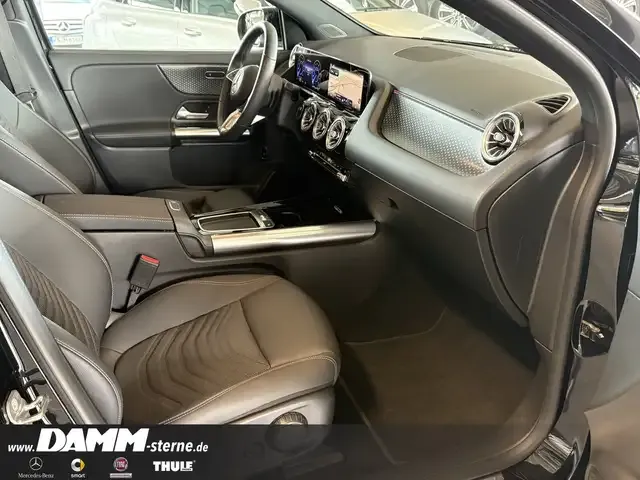 Mercedes-Benz EQA 300