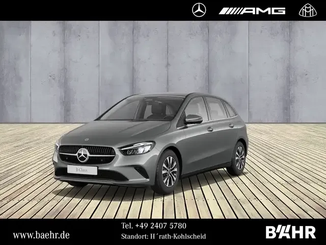Mercedes-Benz B 180