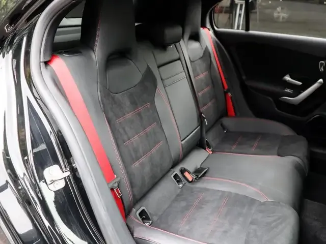 Mercedes-Benz A 45 AMG