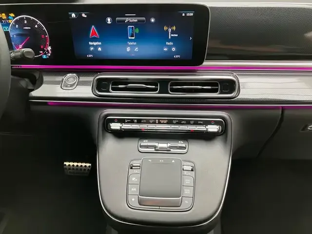Mercedes-Benz V 220
