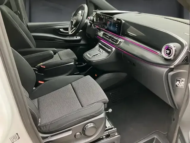 Mercedes-Benz V 220