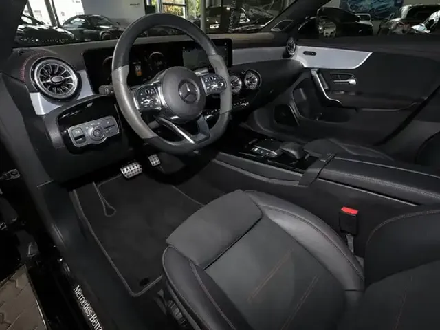 Mercedes-Benz CLA 250