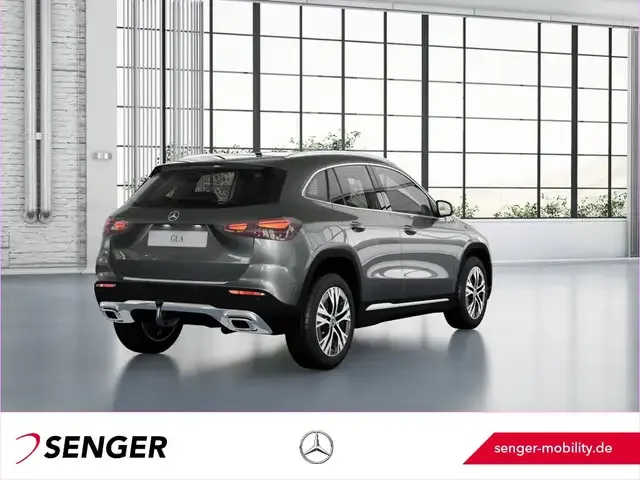 Mercedes-Benz GLA 200