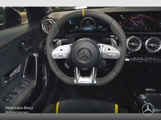Mercedes-Benz CLA 45 AMG