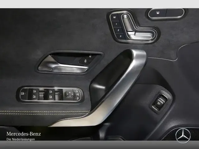 Mercedes-Benz CLA 45 AMG