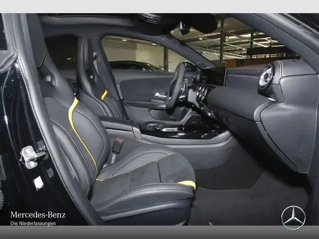 Mercedes-Benz CLA 45 AMG