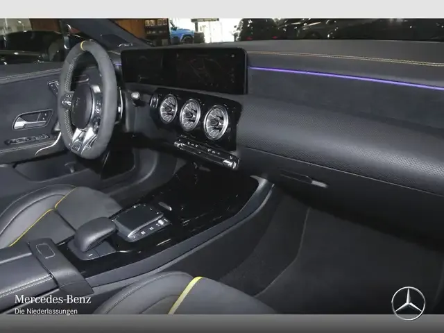 Mercedes-Benz CLA 45 AMG