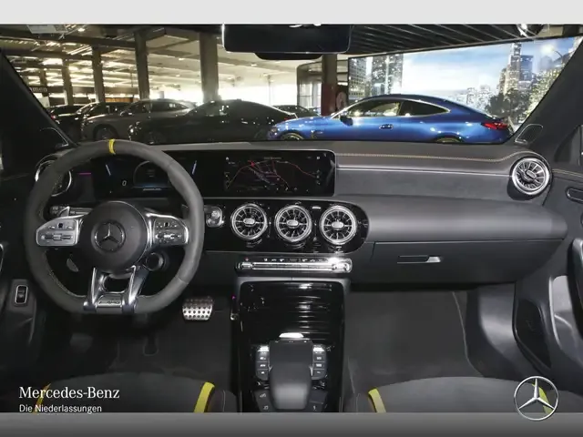 Mercedes-Benz CLA 45 AMG