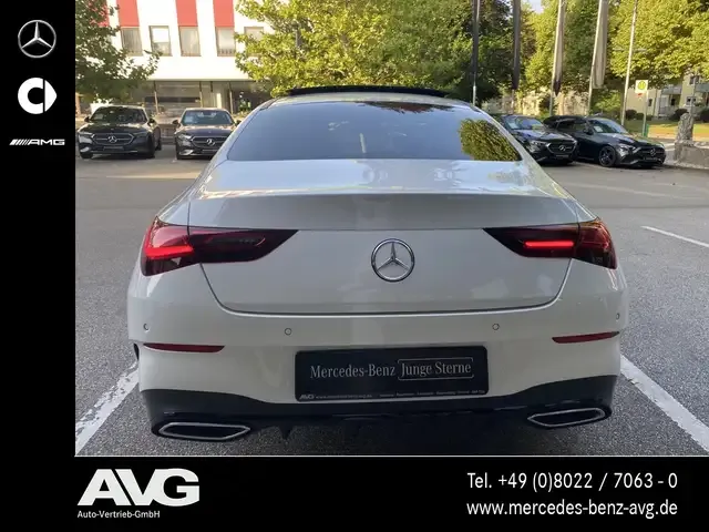 Mercedes-Benz CLA 200