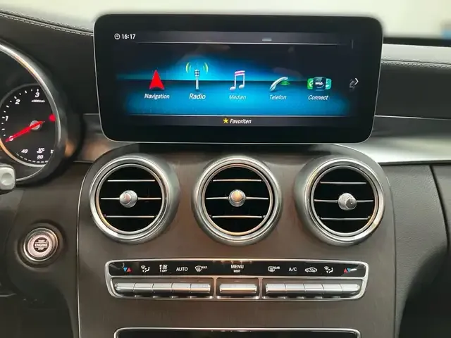 Mercedes-Benz C 220