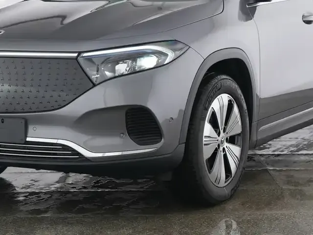 Mercedes-Benz EQA 300