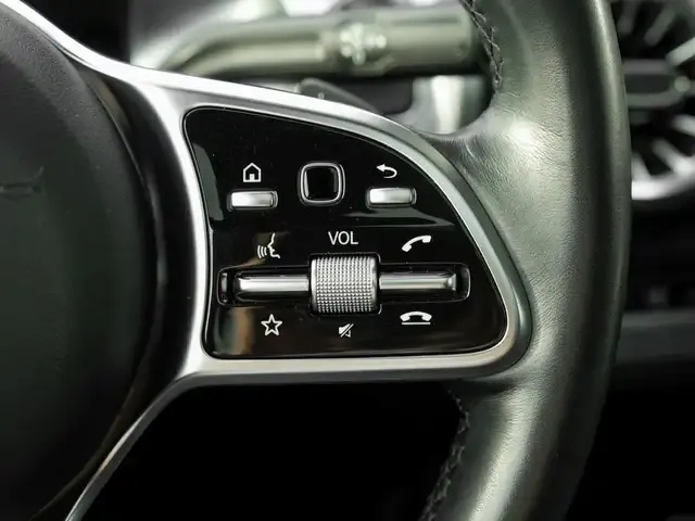 Mercedes-Benz EQB 350