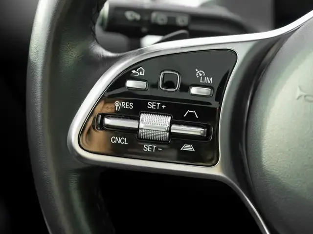 Mercedes-Benz EQB 350