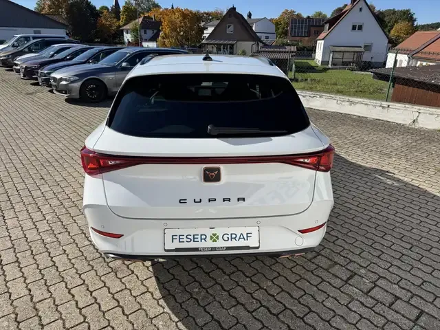 CUPRA Leon