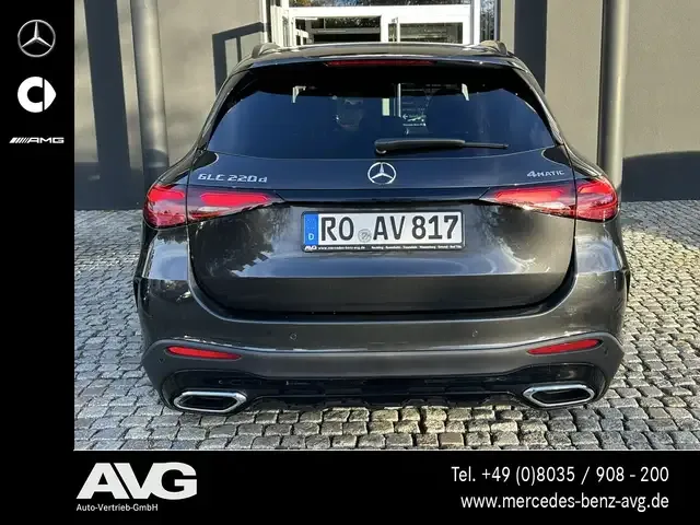 Mercedes-Benz GLC 220