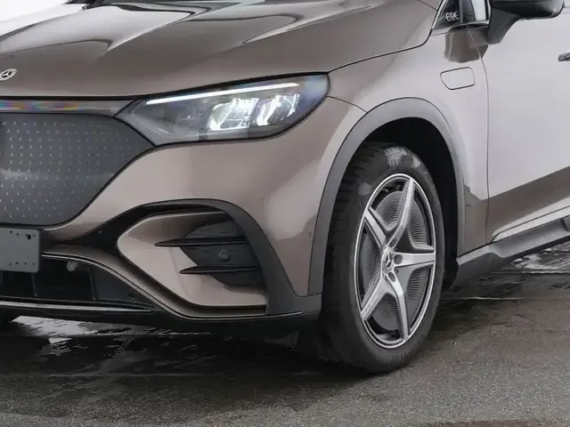 Mercedes-Benz EQE SUV