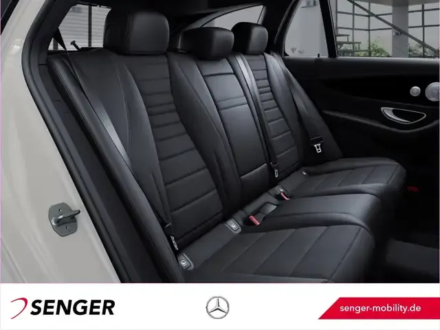 Mercedes-Benz E 400