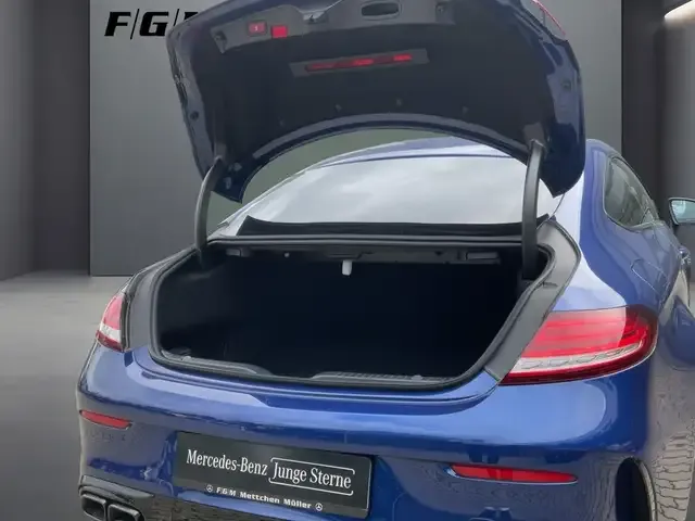 Mercedes-Benz C 63 AMG