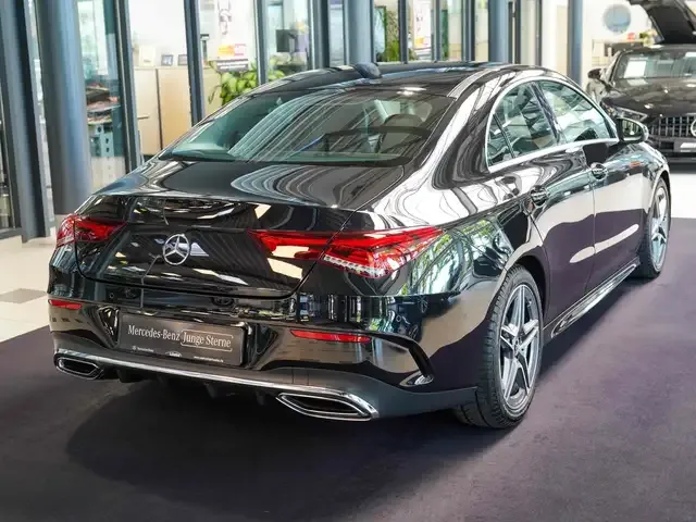 Mercedes-Benz CLA 180